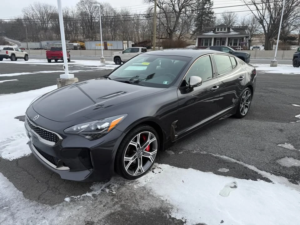 2021 Kia Stinger GT - Image 2 of 7