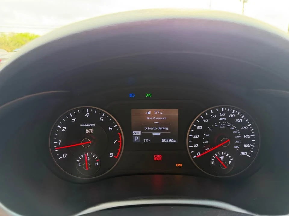2021 Kia Stinger GT - Image 11 of 13