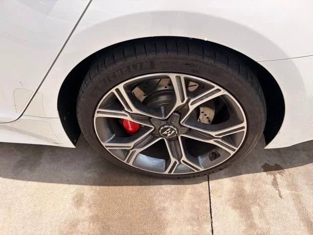 2021 Kia Stinger GT - Image 5 of 10