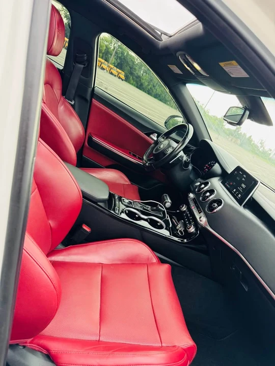 2021 Kia Stinger GT - Image 11 of 19