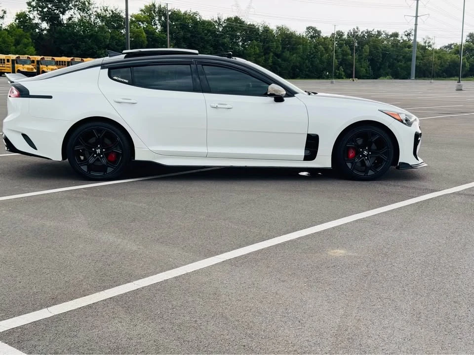 2021 Kia Stinger GT - Image 8 of 19