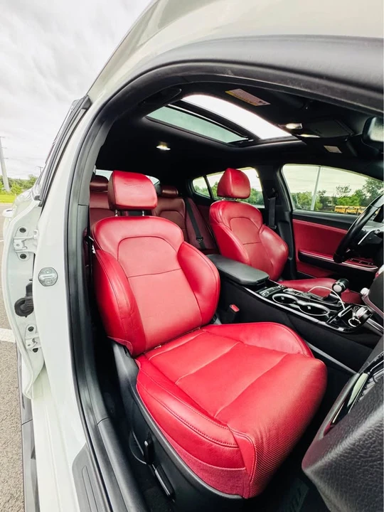 2021 Kia Stinger GT - Image 13 of 19