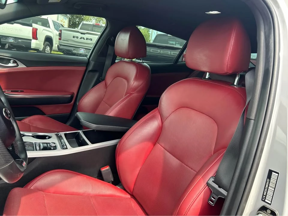 2021 Kia Stinger GT - Image 10 of 20