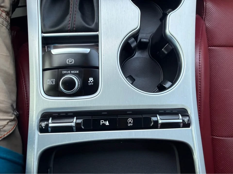 2021 Kia Stinger GT - Image 17 of 20