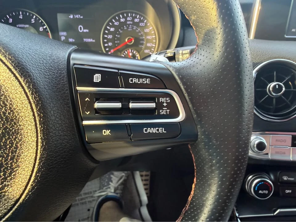 2021 Kia Stinger GT - Image 16 of 20