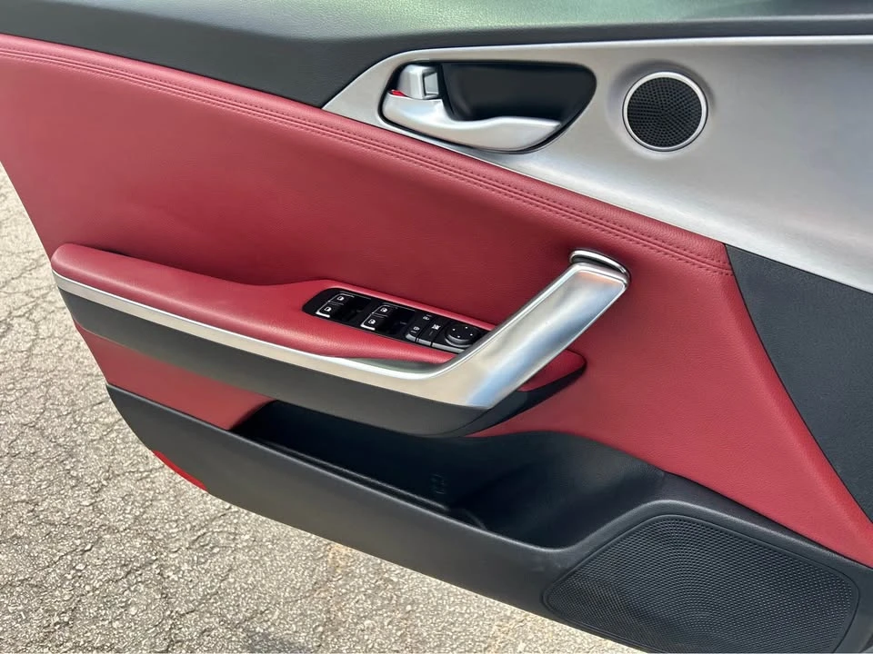 2021 Kia Stinger GT - Image 17 of 20