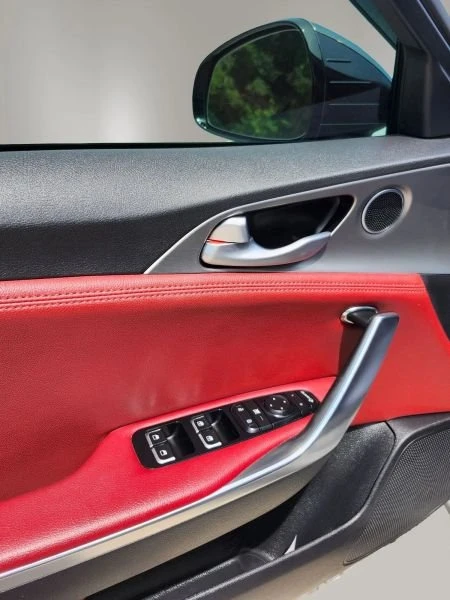 2021 Kia Stinger GT - Image 12 of 20
