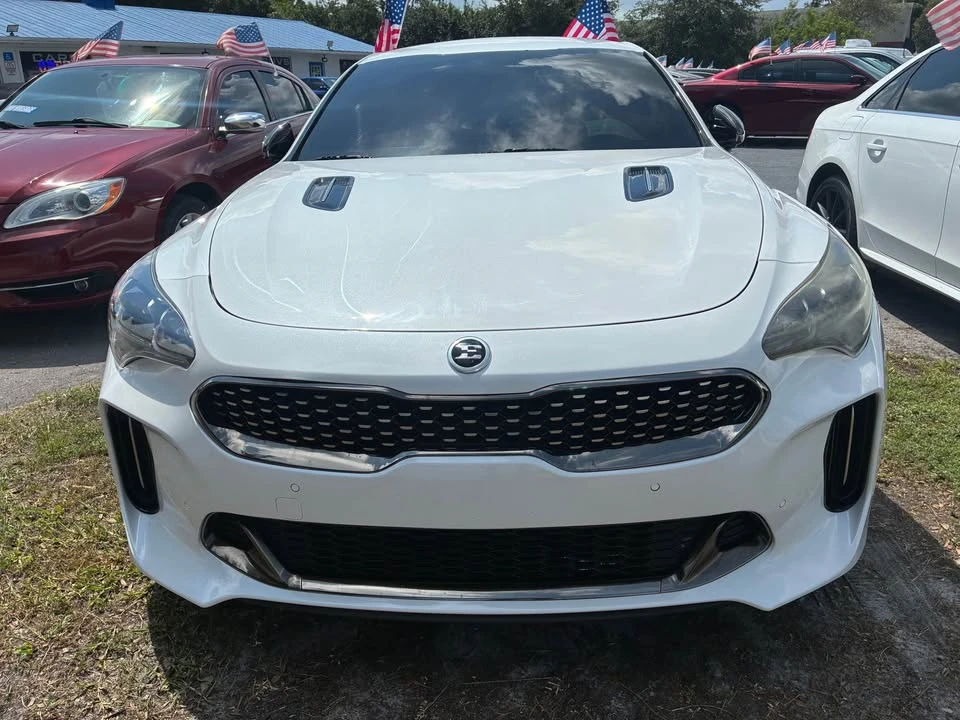 2021 Kia Stinger GT - Image 2 of 9