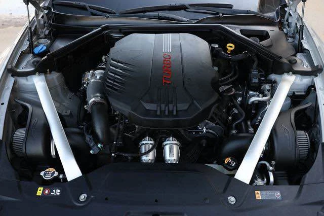 2021 Kia Stinger GT - Image 16 of 17