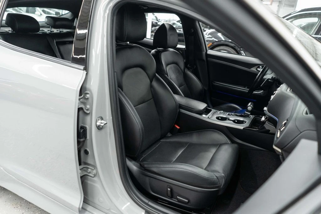 2021 Kia Stinger GT - Image 11 of 12