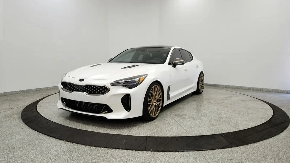 2021 Kia Stinger GT - Image 8 of 20
