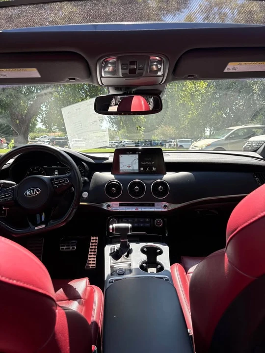2021 Kia Stinger GT - Image 8 of 11