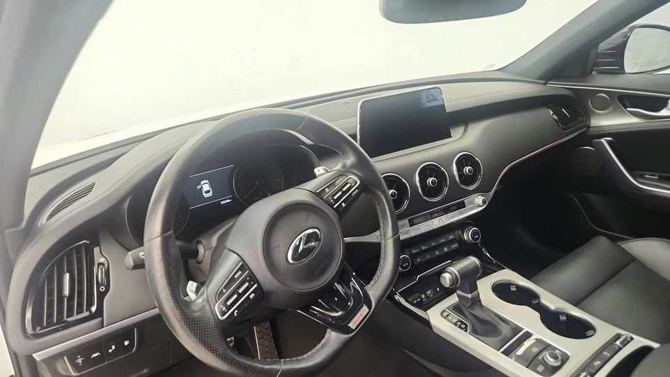 2021 Kia Stinger GT - Image 12 of 20