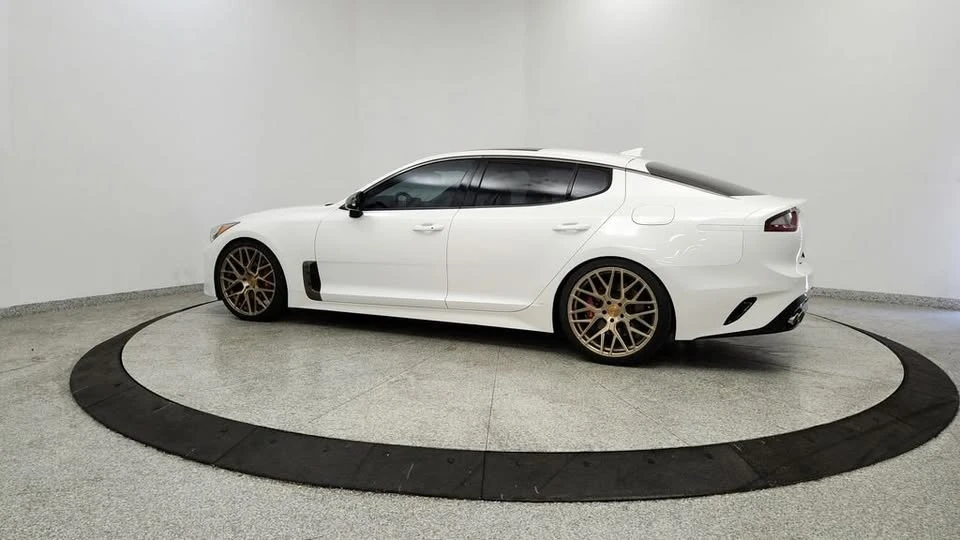 2021 Kia Stinger GT - Image 2 of 20