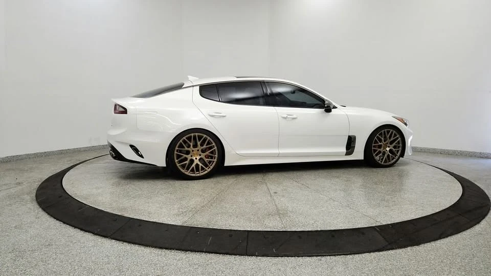 2021 Kia Stinger GT - Image 5 of 20
