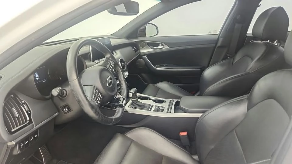 2021 Kia Stinger GT - Image 9 of 20