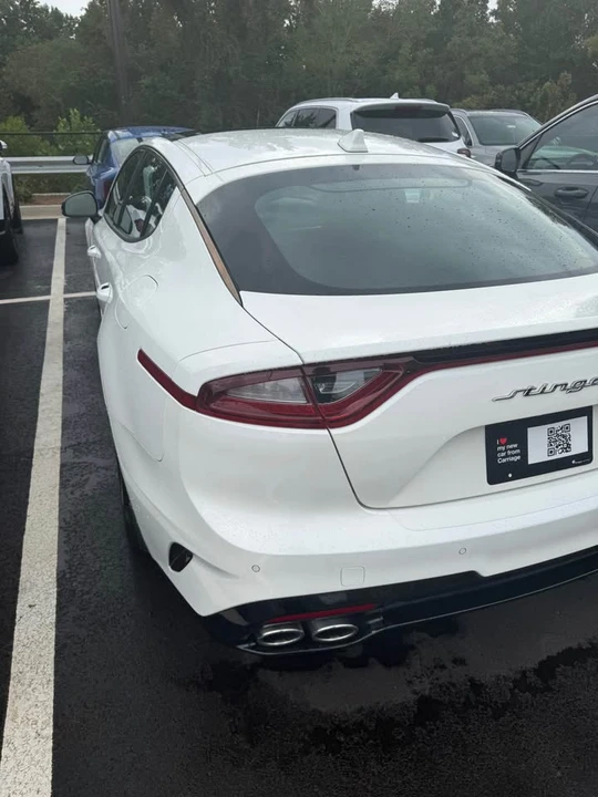 2021 Kia Stinger GT - Image 9 of 18