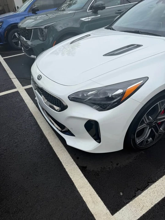 2021 Kia Stinger GT - Image 2 of 18