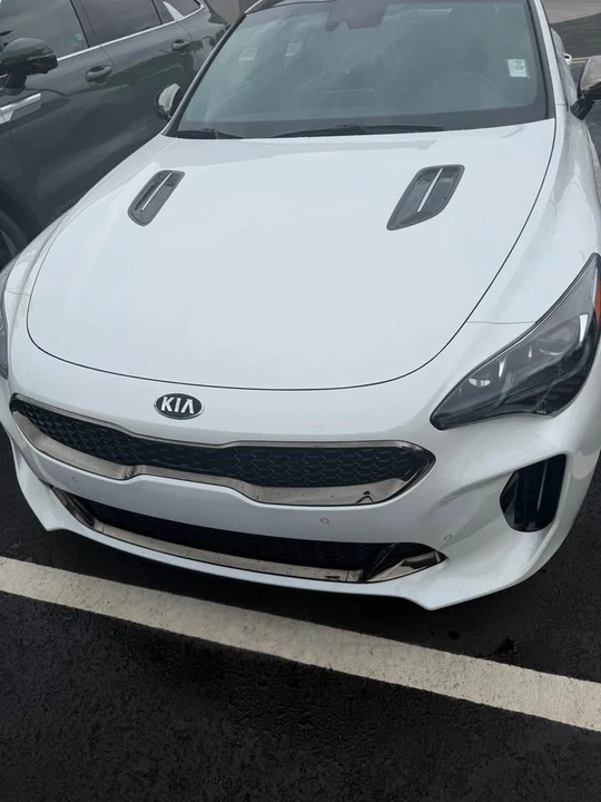 2021 Kia Stinger GT - Image 3 of 18