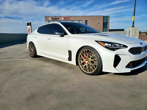 2021 Kia Stinger GT1