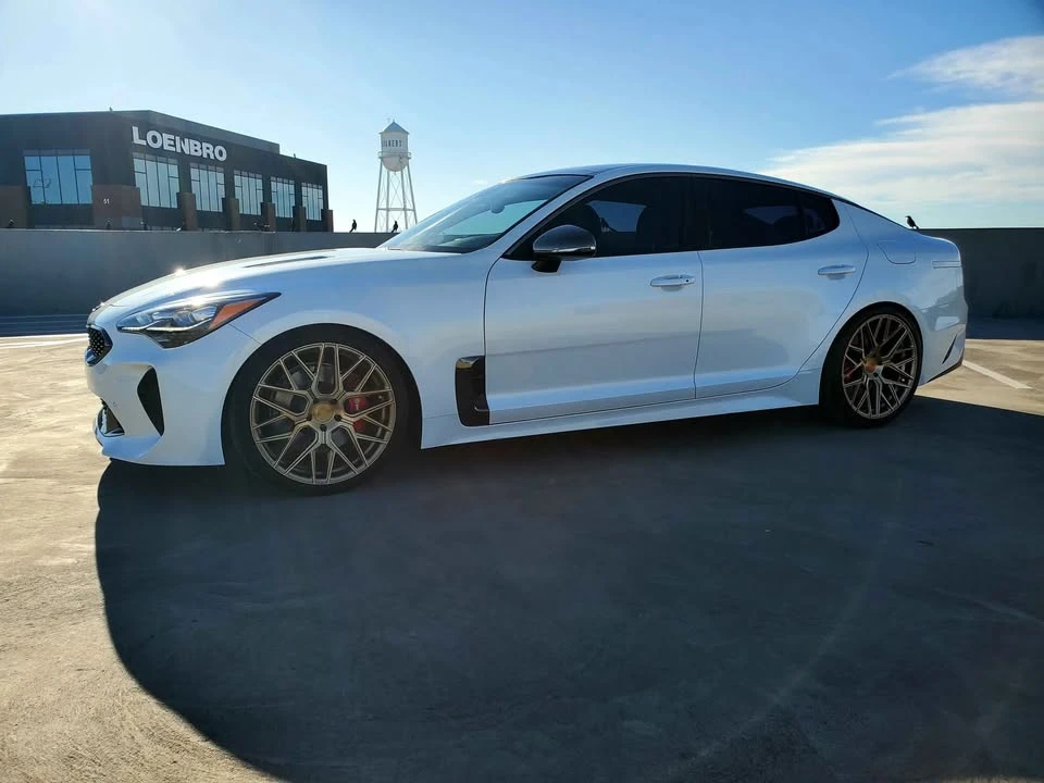 2021 Kia Stinger GT - Image 3 of 9