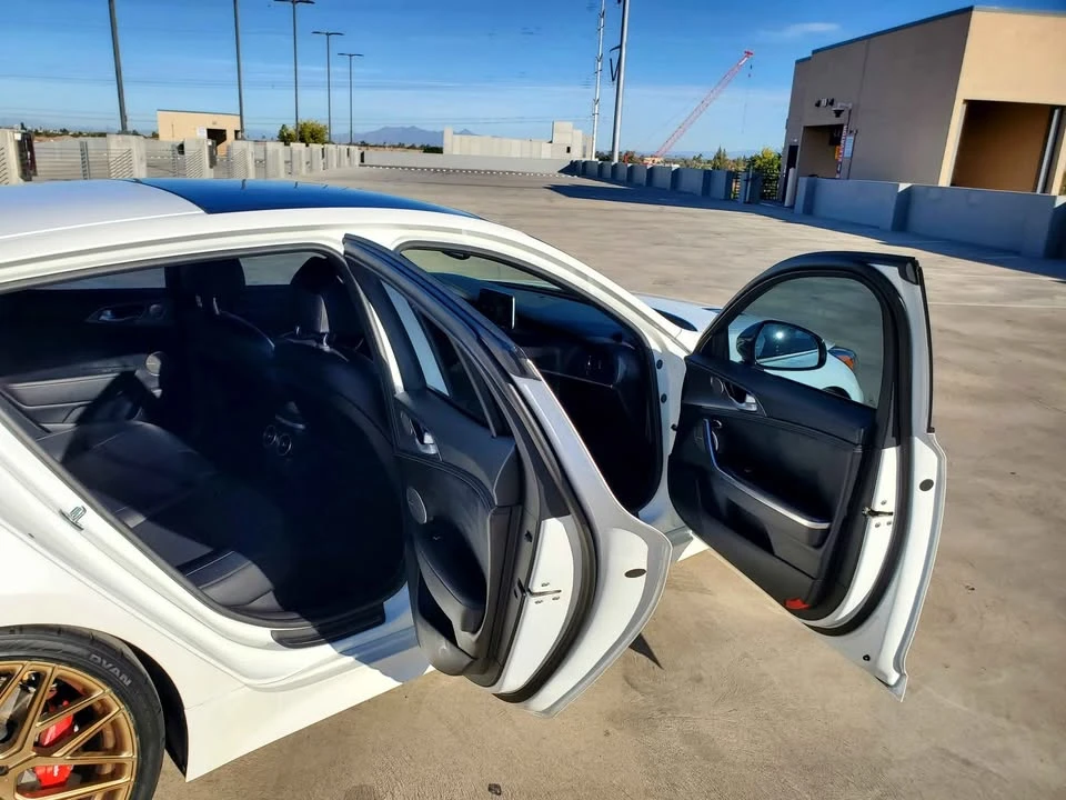 2021 Kia Stinger GT - Image 8 of 9