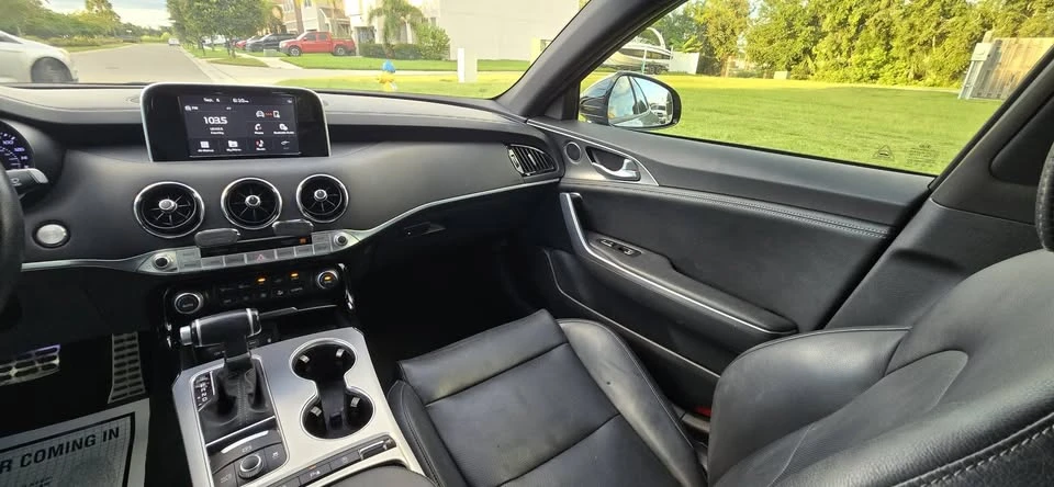 2021 Kia Stinger GT - Image 16 of 18