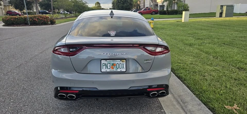 2021 Kia Stinger GT - Image 9 of 18