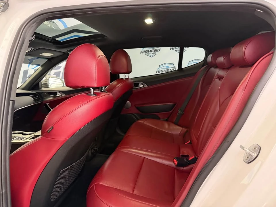 2021 Kia Stinger GT - Image 14 of 19