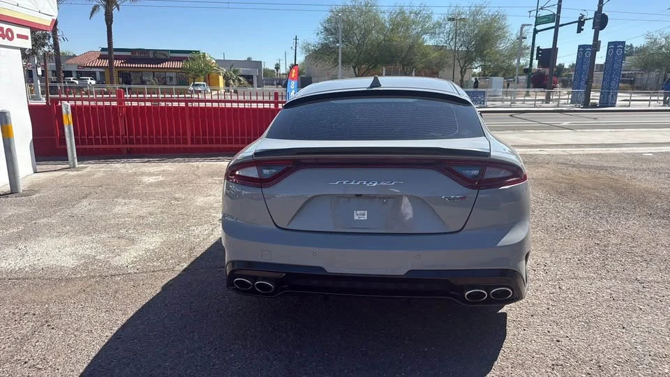 2021 Kia Stinger - Image 4 of 9