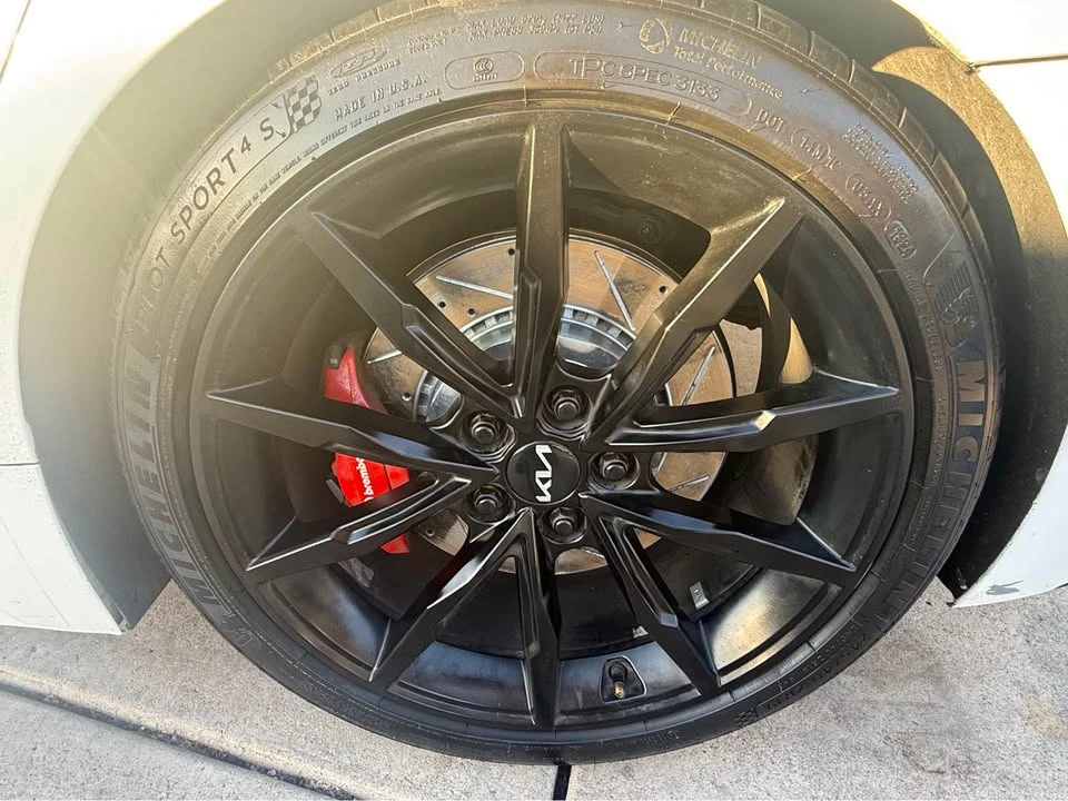 2021 Kia Stinger GT - Image 14 of 16