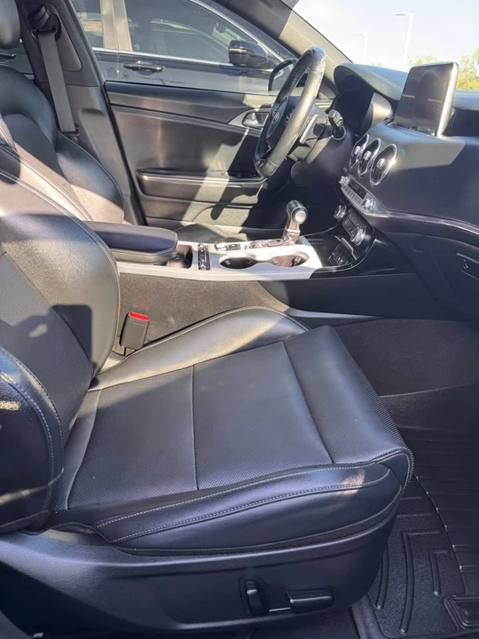 2021 Kia Stinger GT - Image 5 of 10