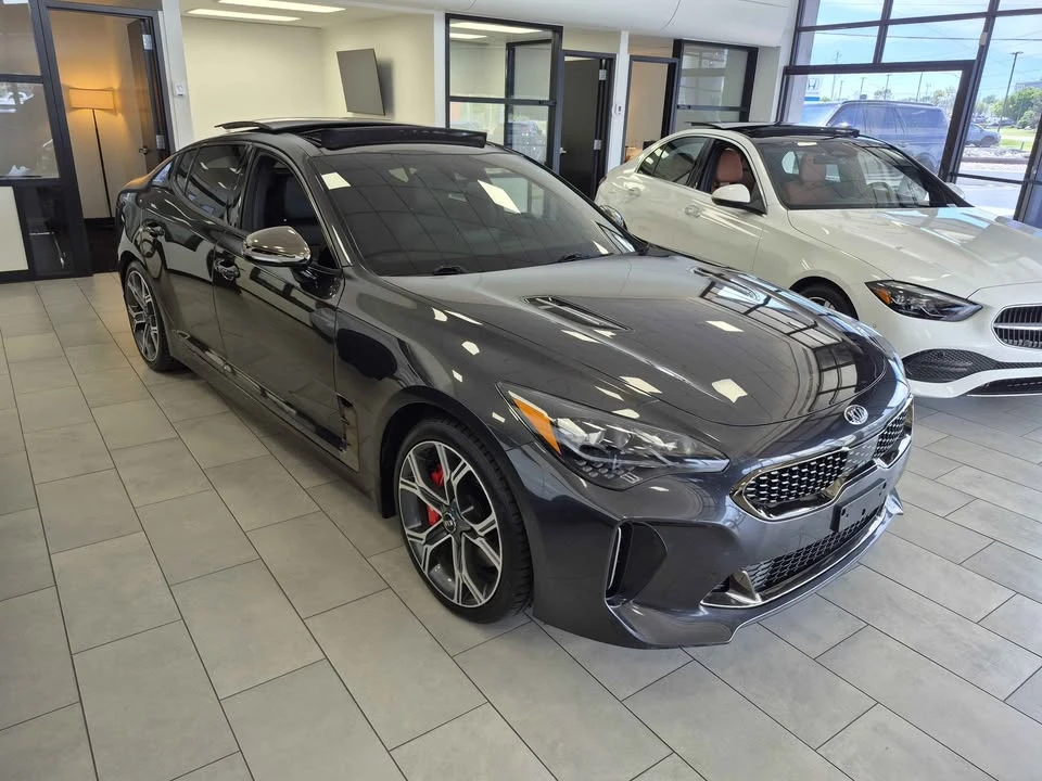 2021 Kia Stinger GT - Image 2 of 7
