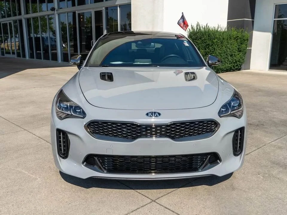 2021 Kia Stinger GT - Image 2 of 7