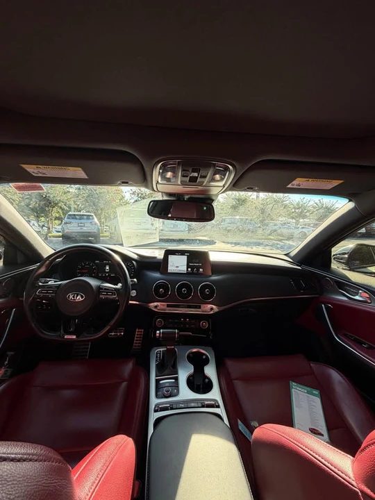 2021 Kia Stinger GT - Image 9 of 16