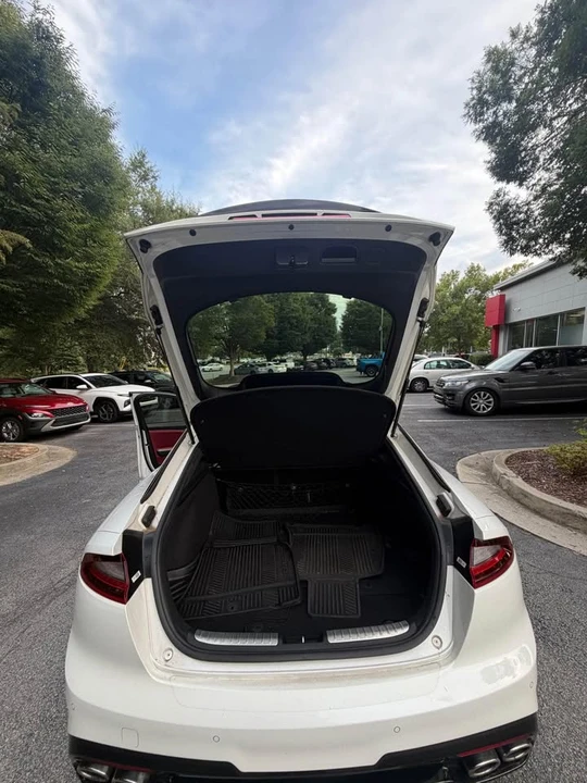 2021 Kia Stinger GT - Image 4 of 8