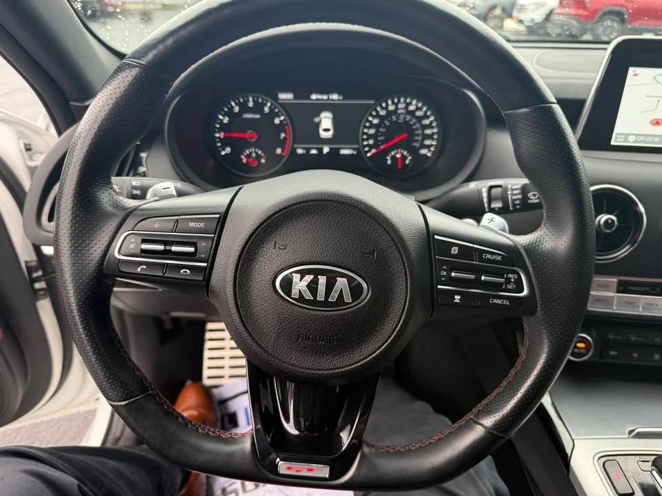 2021 Kia Stinger GT - Image 12 of 15