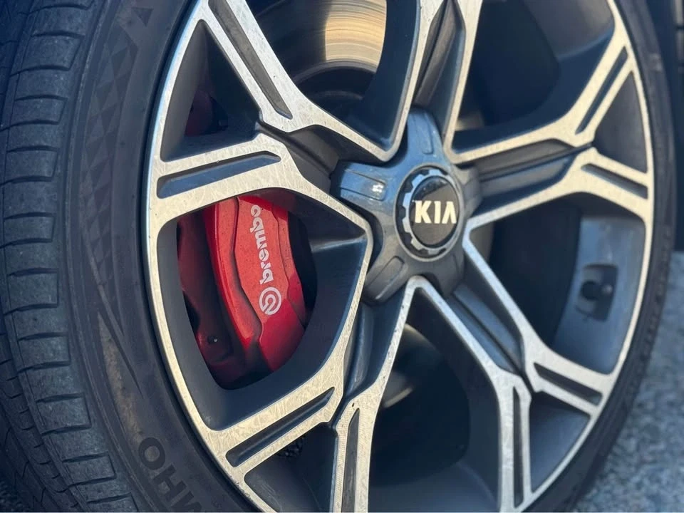 2021 Kia Stinger GT - Image 4 of 10