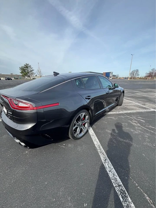2021 Kia Stinger GT - Image 4 of 13