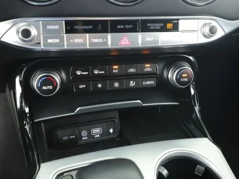 2021 Kia Stinger - Image 13 of 20