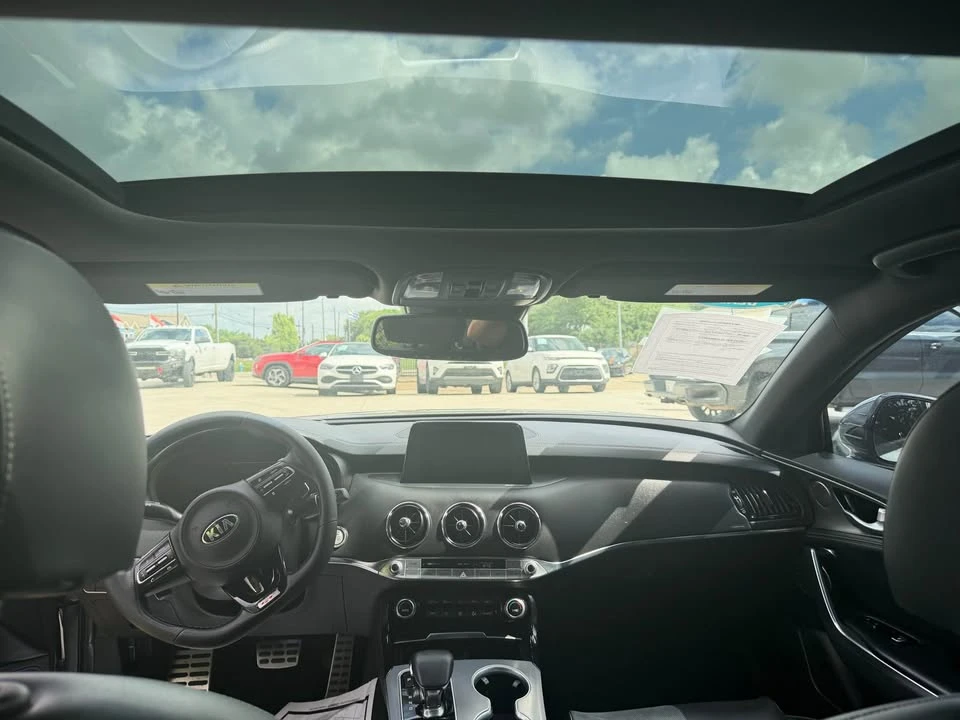 2021 Kia Stinger GT - Image 8 of 10