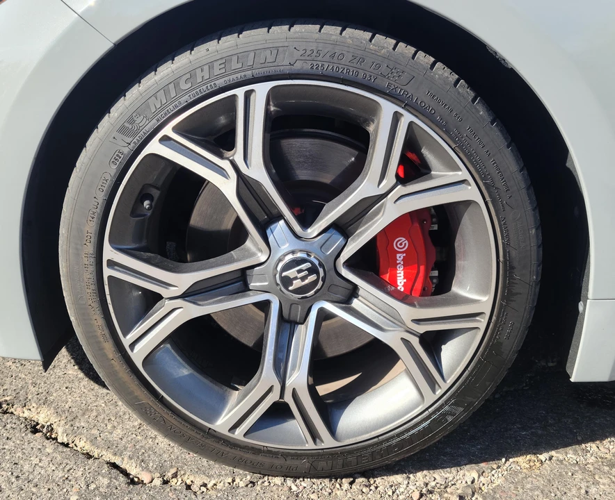 2021 Kia Stinger GT - Image 20 of 31