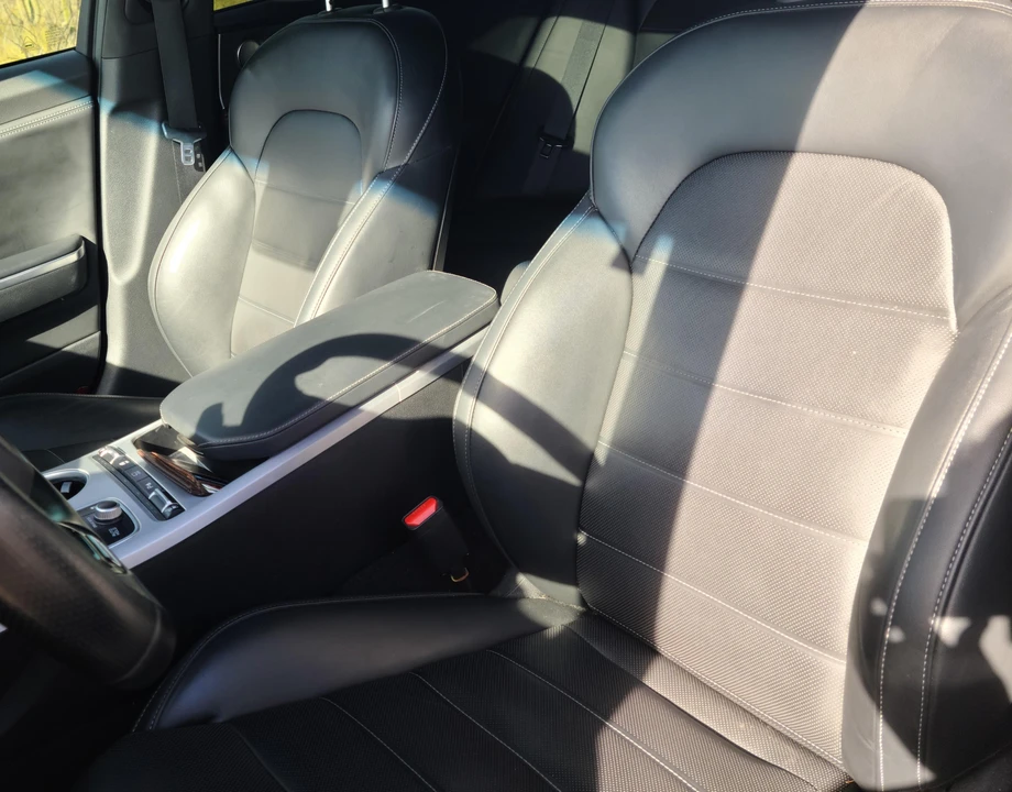 2021 Kia Stinger GT - Image 27 of 31
