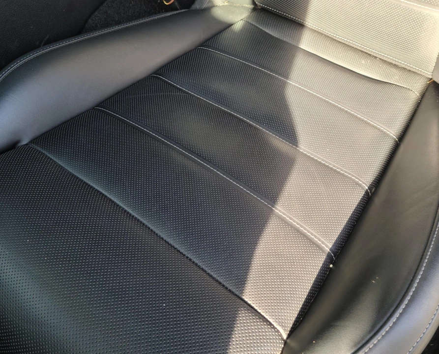 2021 Kia Stinger GT - Image 28 of 31