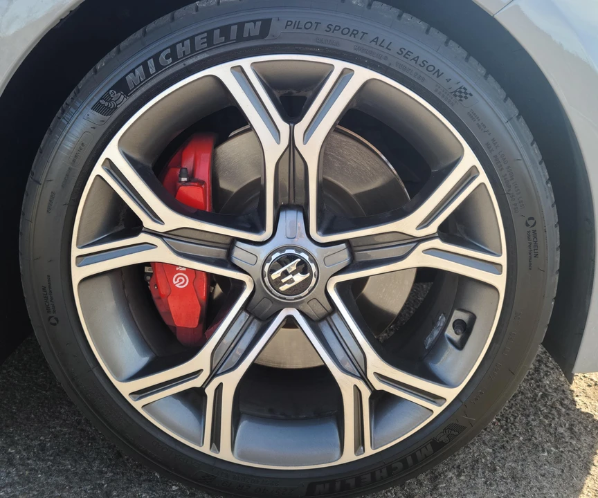2021 Kia Stinger GT - Image 22 of 31