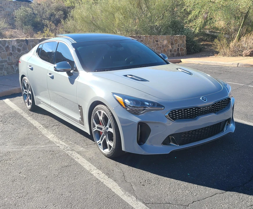 2021 Kia Stinger GT - Image 12 of 31