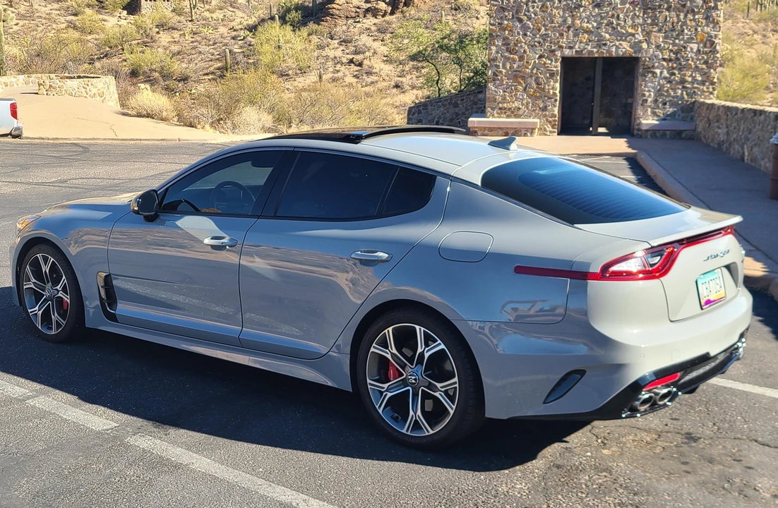 2021 Kia Stinger GT - Image 7 of 31