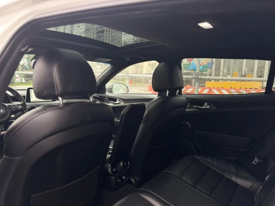 2021 Kia Stinger GT - Image 19 of 20