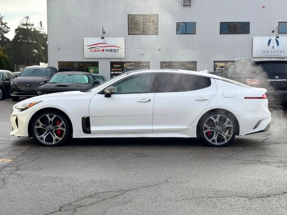 2021 Kia Stinger GT - Image 10 of 20