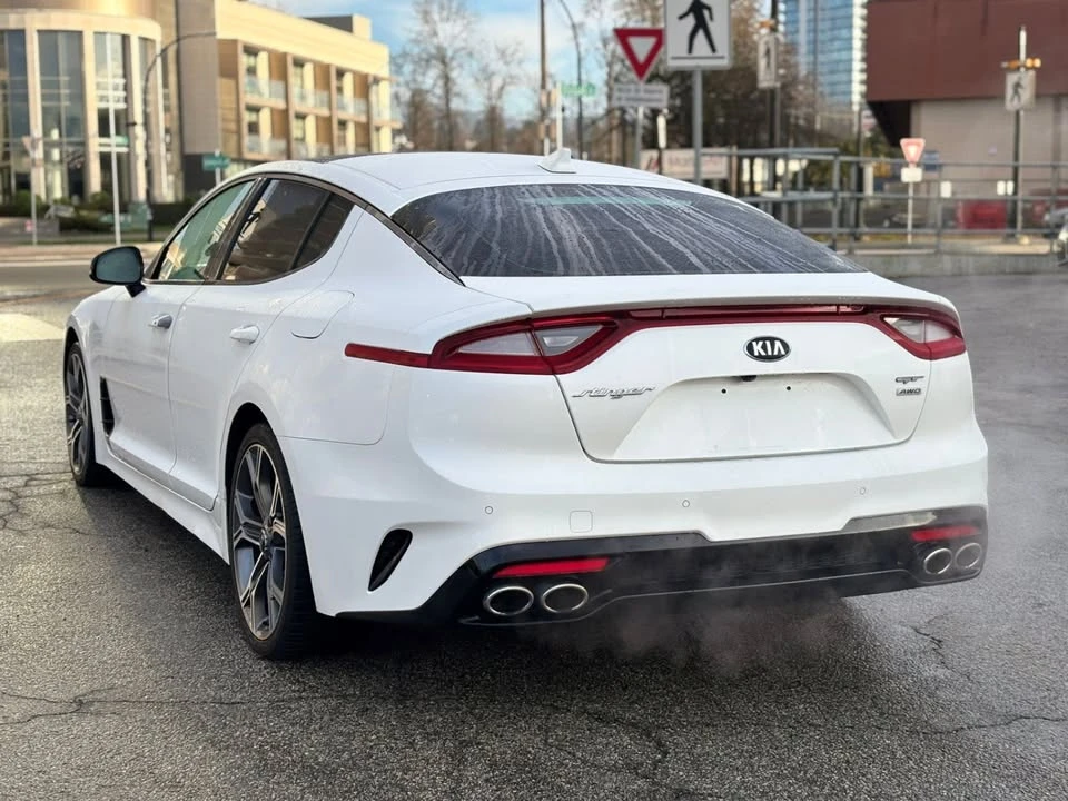 2021 Kia Stinger GT - Image 8 of 20